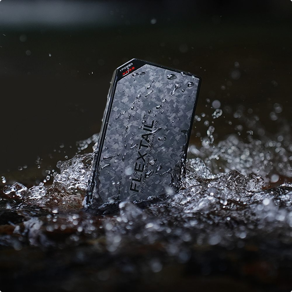 ZERO POWER - The World's Lightest & Thinnest 10,000mAh Power Bank